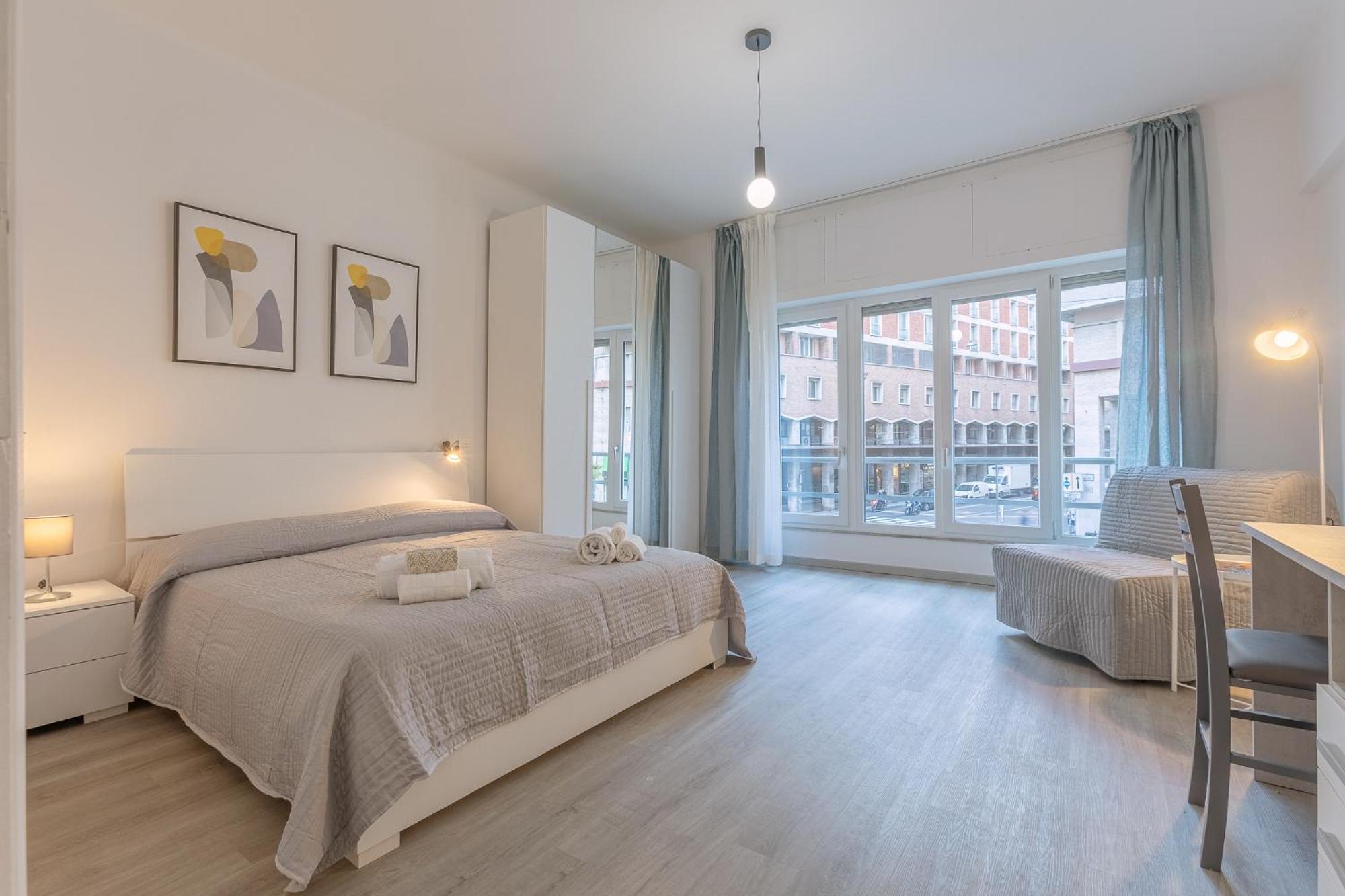 Matinum Central & Spacious Apartment Болонья Екстер'єр фото