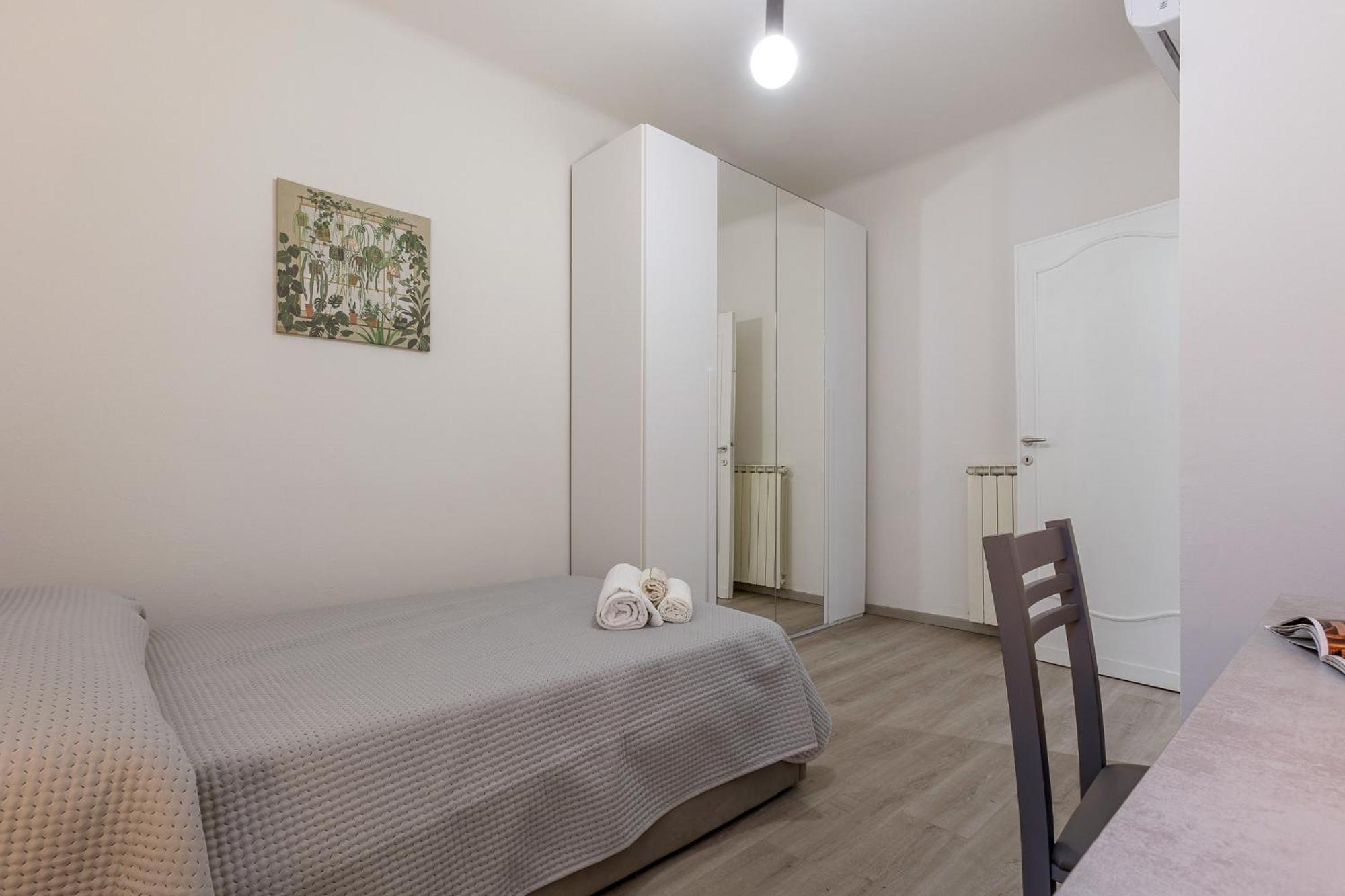 Matinum Central & Spacious Apartment Болонья Екстер'єр фото